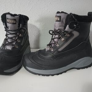 Guide Gear Men's Black and Gray Boots